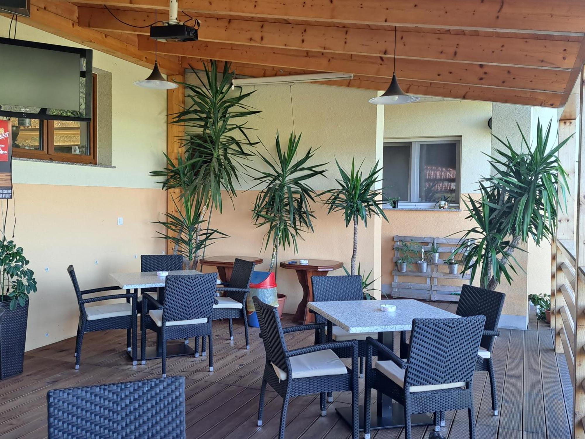 Guesthouse Zivko Dobrovce Εξωτερικό φωτογραφία