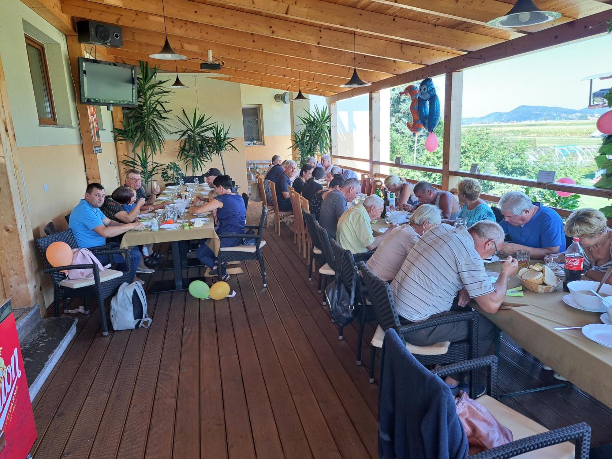 Guesthouse Zivko Dobrovce Εξωτερικό φωτογραφία
