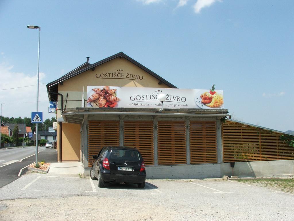 Guesthouse Zivko Dobrovce Εξωτερικό φωτογραφία
