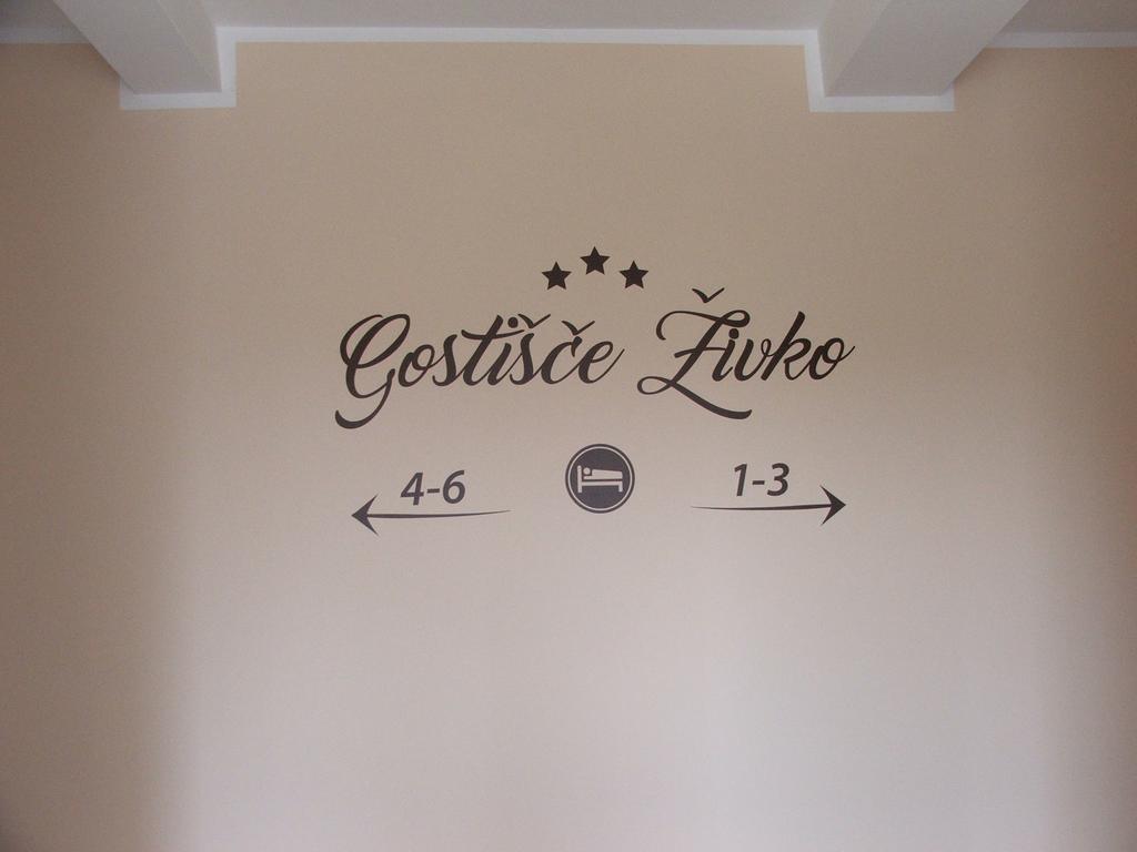 Guesthouse Zivko Dobrovce Εξωτερικό φωτογραφία