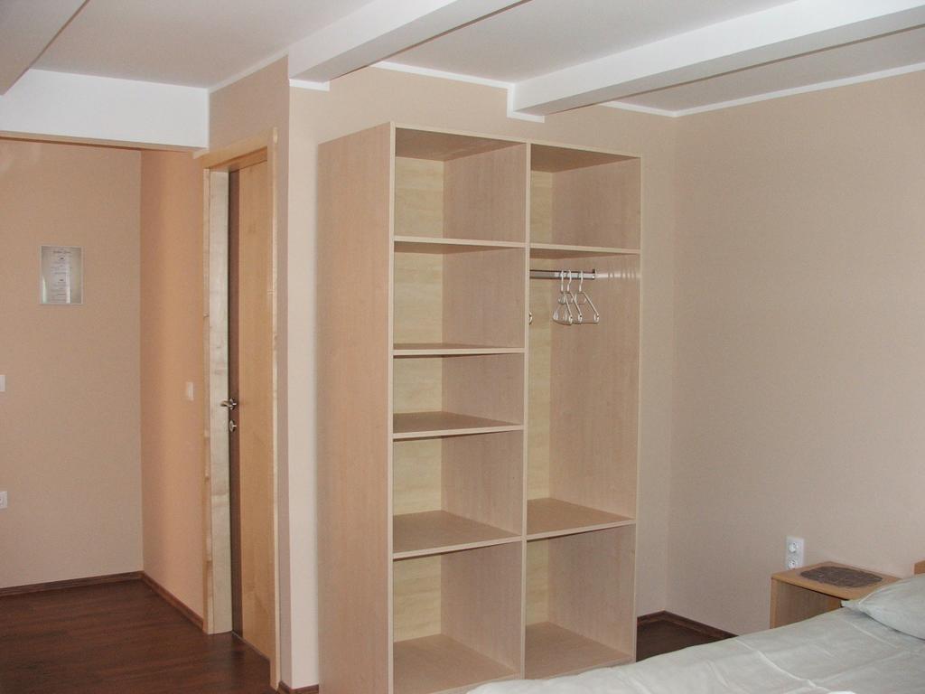 Guesthouse Zivko Dobrovce Εξωτερικό φωτογραφία