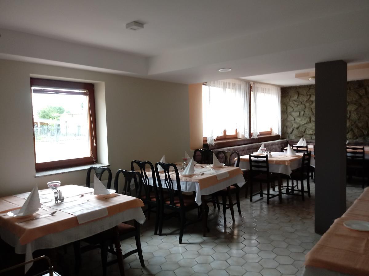 Guesthouse Zivko Dobrovce Εξωτερικό φωτογραφία